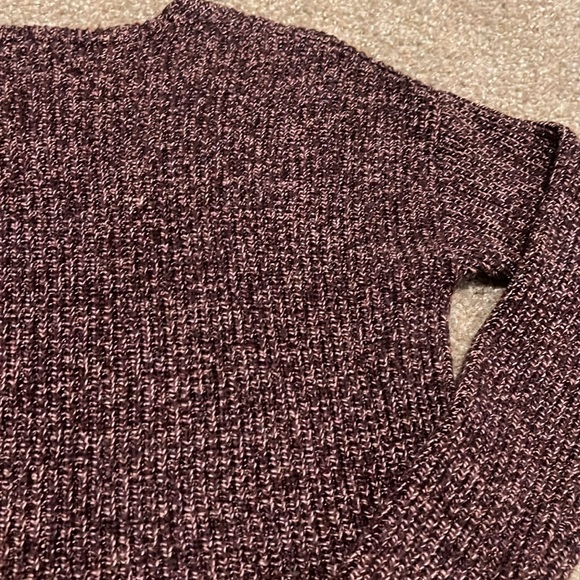Marine Layer Purple V Neck Sweater in Large - Picture 8 of 9